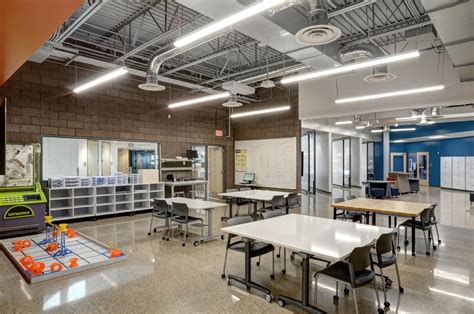 St. Vrain Valley School District New Innovation Center - FCI Constructors