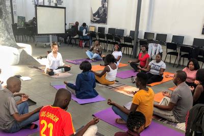 Mindfulness under the tree | Good Work Foundation