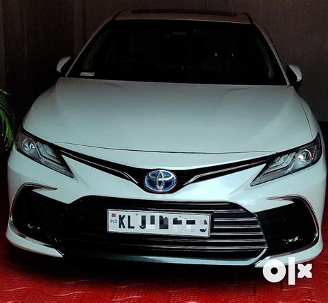 Toyota Camry Hybrid, 2023, Petrol - Cars - 1796757180