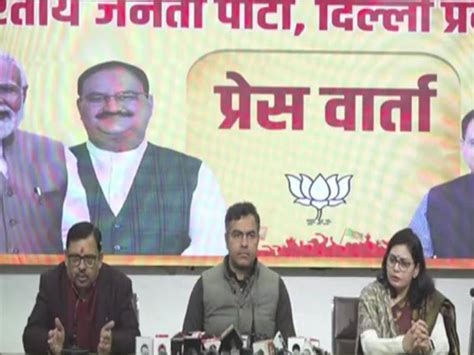 "Arvind Kejriwal signalled him to keep driving": Parvesh Verma fires ...