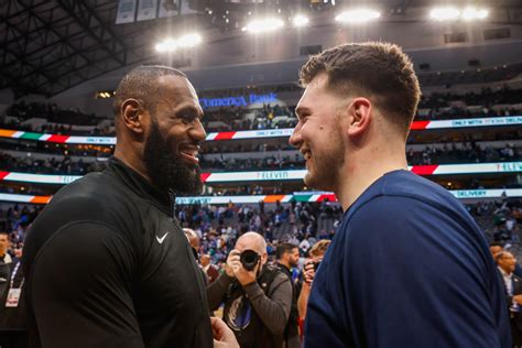 Photos: Mavericks outduel LeBron James' Lakers on historic Christmas ...