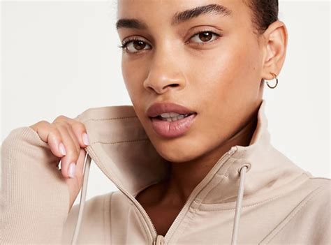 Best Activewear Gifts Under $50: Lululemon, Old Navy, Alo Yoga & More