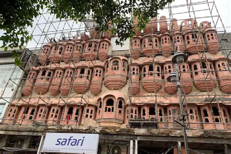 Hawa Mahal built in Delhi on the lines of Jaipur surrounded by ...