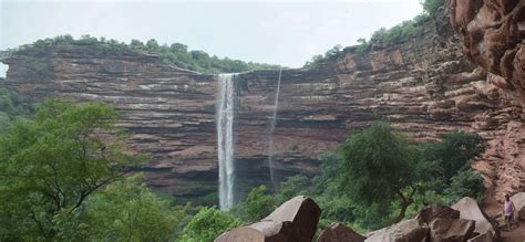 Top 10 Must-Visit Waterfalls in Rajasthan: Deserts to Cascades