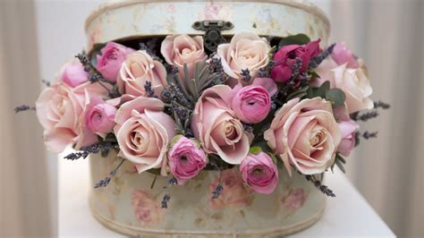 Download wallpaper flowers, box, roses, bouquet, section flowers in ...