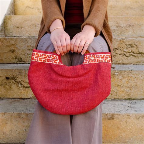 Half Moon Clutch in Red