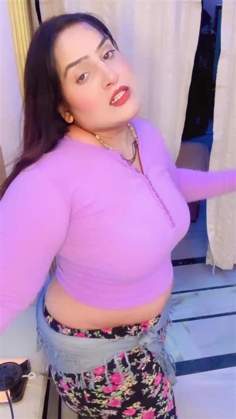 beautiful hot girl dance - One News Page VIDEO