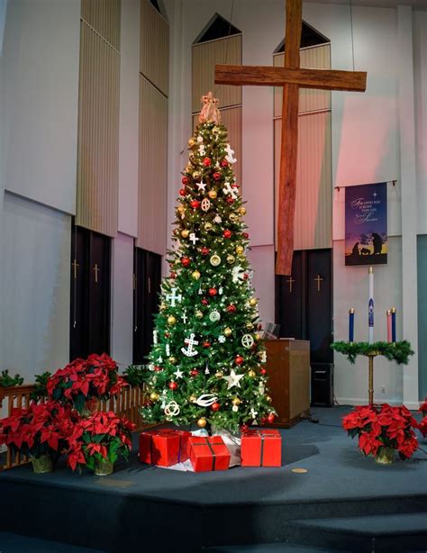 Christmas Eve Carols, Candlelight & Traditional Liturgy of Holy ...