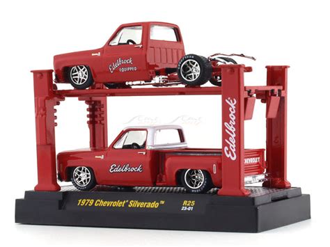 1979 Chevrolet Silverado AUTO LIFT 1:64 M2 Machines diecast scale car ...