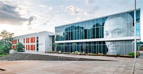 MLK Middle School Renovation and Addition | Uzun+Case