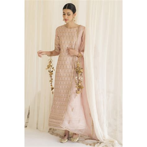 POWDER PINK OUTFIT | NARGIS | DYOT – Chaand Tara
