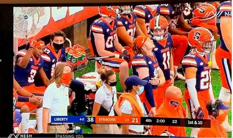 Taj Harris flips off TV camera late in Liberty loss; Syracuse AD ...