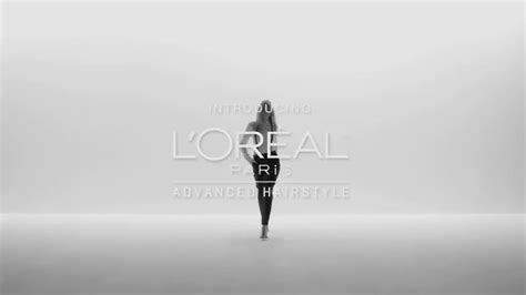 Loreal Paris ADVANCED HAIRSTYLE CURVE IT Elastic Curl Mousse | Sugatra