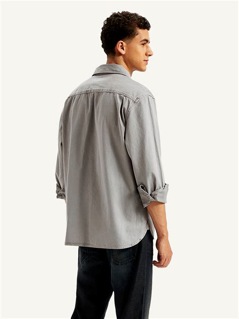Men's Solid Regular Fit Denim Shirt – Levis India Store