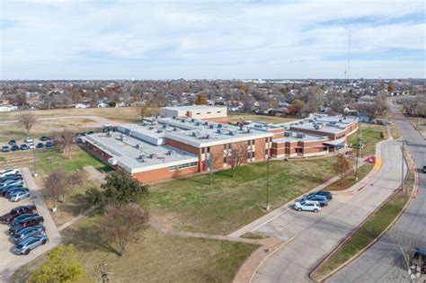 Hayes Elementary School in Oklahoma City, OK - Homes.com