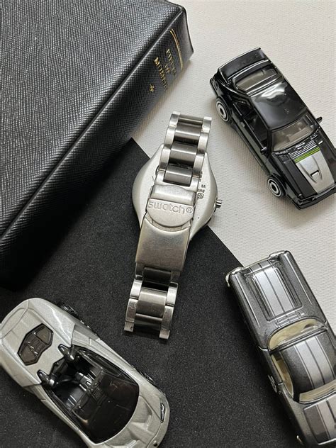 Swatch Irony Diver Black Dial (Pre Owned) – watchtopia.in