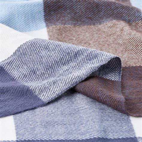 blue and brown throws