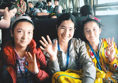 [人民网]南京医科大学新疆籍学生暑期返乡开展健康宣讲