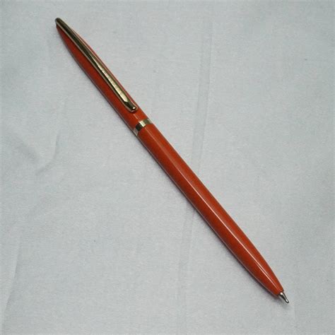 Submarine 917 Slim Orange Color Body With Fine Tip Gold Trim Twist Type ...