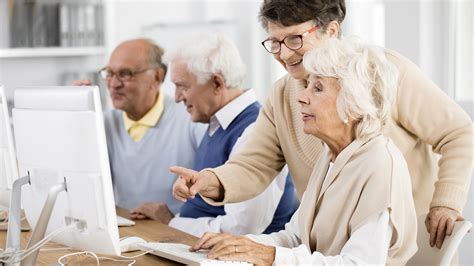 Computer Lessons for Seniors 的图像结果