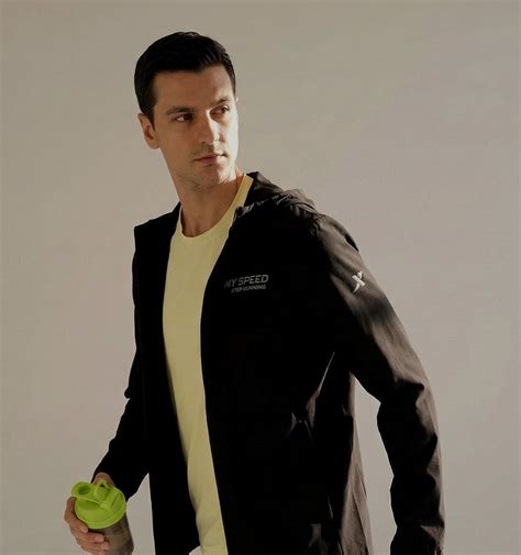 Official Sportswear Store for Running Shoes, Apparel & Accessories ...