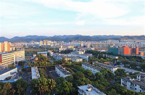 普洱市职业教育中心2022年招生简章 - 普洱市职业教育中心