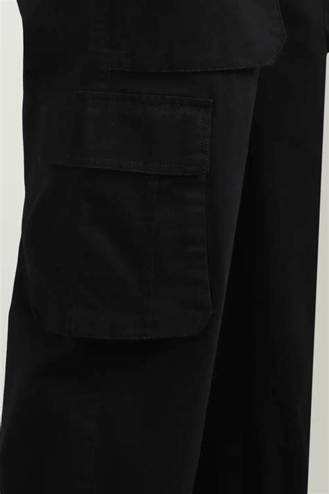 Buy Black Cargo Pants for Men | Black Cargo Online | Nobero