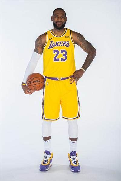 Nba詹姆斯 的图像结果