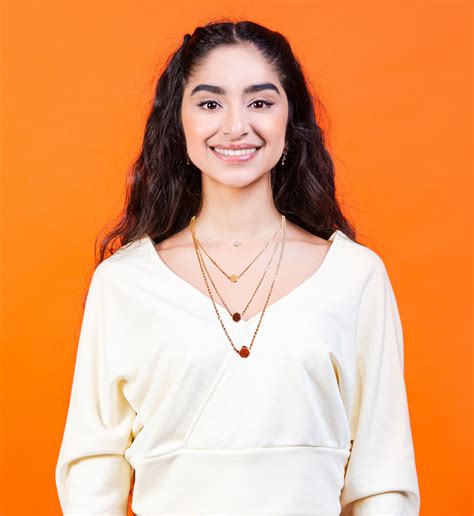 Three layered rose-gold plated pentagon neckpiece - Jewellery for wome