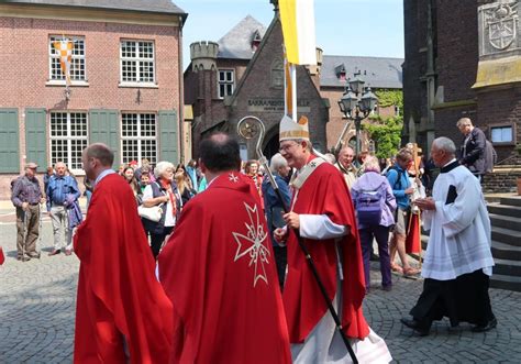 Mixa, Zdarsa und die AfD: Das blinde Auge des Bischofs