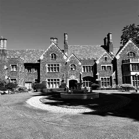 THORNEWOOD CASTLE (Tacoma) - Inn Reviews & Photos - Tripadvisor