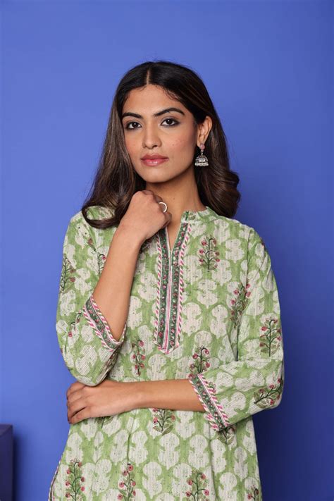 New Arrivals | Trendy Women's Clothing & Ethnic Dresses – Vari