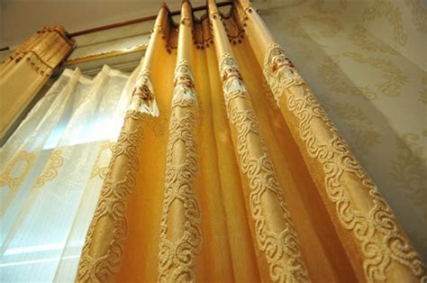 罗马杆和窗帘颜色如何搭配?罗马杆窗帘怎么安装?_保驾护航装修网