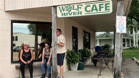 Backroad Travels: Wolf River Cafe shares Rossville square with new ...
