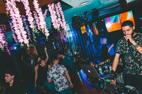 POP -Champagne Lounge & Cocktail Bar on West 6th- Austin, TX » Photos