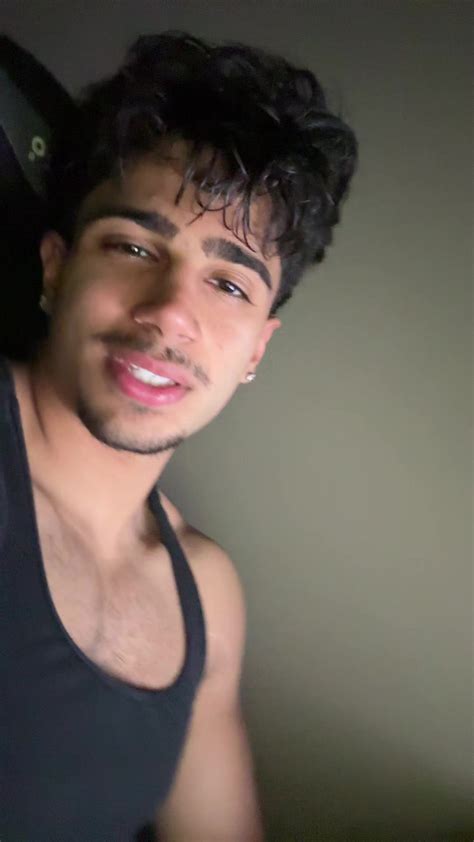 19.81K hearts, 1.47K | Your Distraction Rose (@yourdistractionxx)