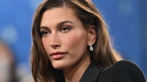 Hailey Bieber's New Faded French Manicure Is Destined to Be a Huge ...