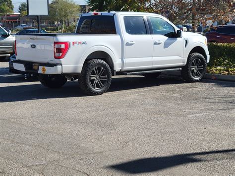 2021 Ford F150 lariat, 2.5" level kit, 285/65/r20 Nitto Ridge Grapplers ...