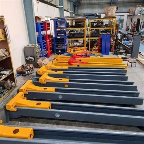 Garage Equipments - Two Post Lift Hydraulic Lift- Clear Floor Trader ...