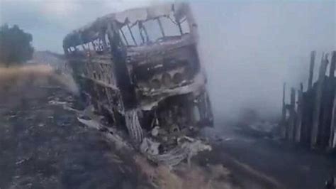 Mexico Road Accident : మెక్సికోలో ఘోర రోడ్డుప్రమాదం.. బస్సు, ట్రక్కు ...