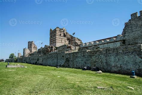 Theodosian Land walls of the Byzantine Empire 33017600 Stock Photo at ...