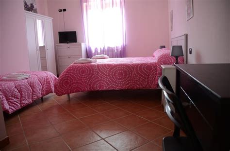 BED AND BREAKFAST MAX E PAT (Valmontone) - B&B Reviews, Photos, Rate ...