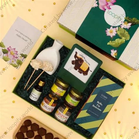 100% plastic-free Diwali gift hampers across all price ranges – Loopify