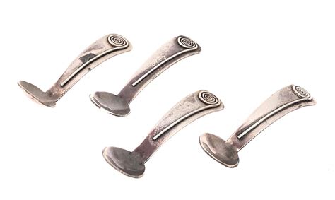 Lot - 4PC STERLING SILVER MODERNIST SALT CELLAR SPOONS