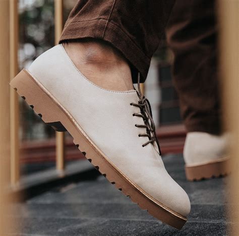DERBY SHOES - BEIGE – The Alternate