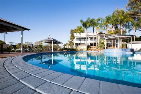 LAKE HUME RESORT (Lake Hume Village) - Hotel Reviews, Photos, Rate ...