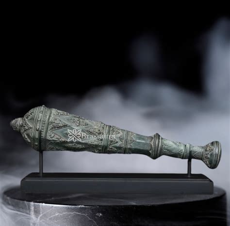 Bronze Lord Hanuman Mace Weapon Weight 4.8 Kg And Height 8.5 Inch ...
