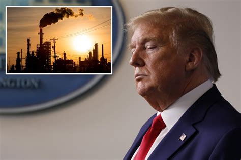 Trump keeps trying to auction off this US property for oil drilling. No one is buying. Vector Art