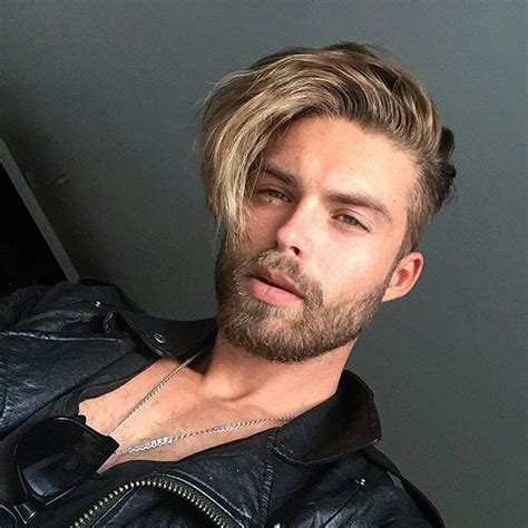 Patchy Beard-How to cover up a Patchy Beard with a Perfect Hairstyle.