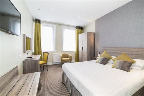 PHOENIX HOTEL (London) - Hotel Reviews, Photos, Rate Comparison ...